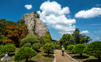 Nojeokbong Peak 