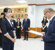 (10.01.상황실) 신규 공무원 임용장 수여식-1