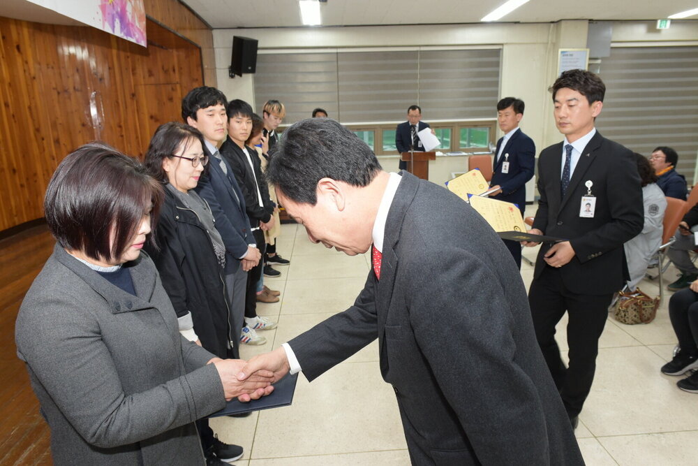 박홍률 목포시장 위촉장 수여.
